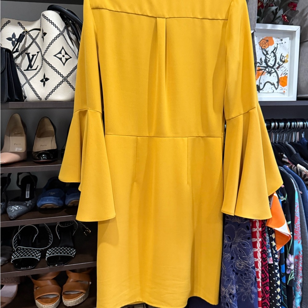 Yellow Button-Down Dress With Flared Sleeves - image 3